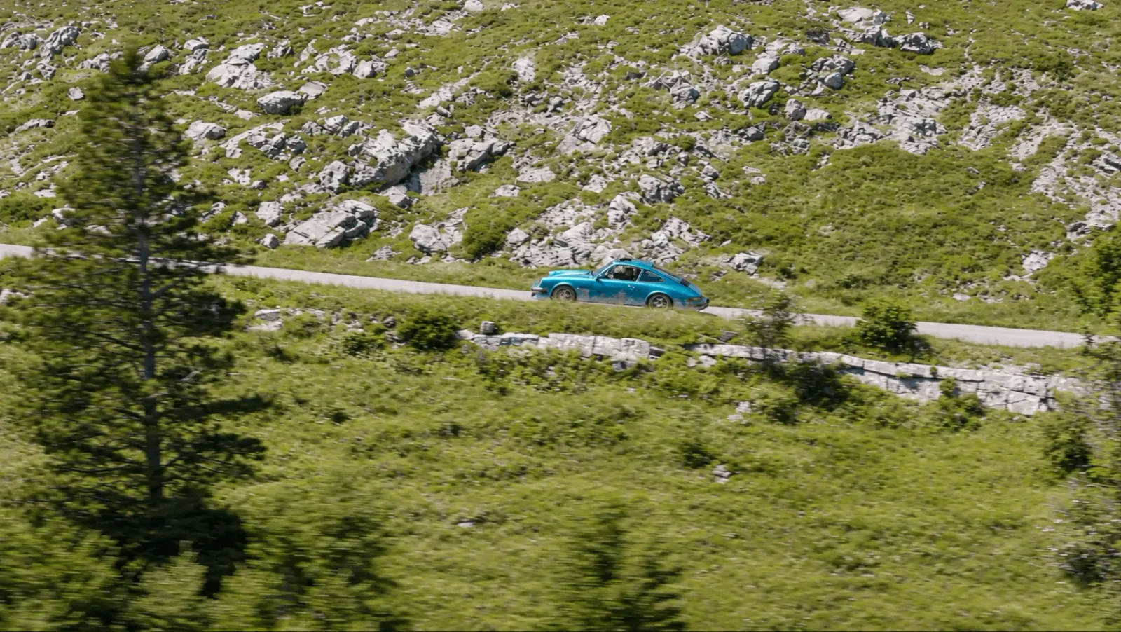 Porsche 911 – dronebeelden in het Velebit-gebergte, Kroatië